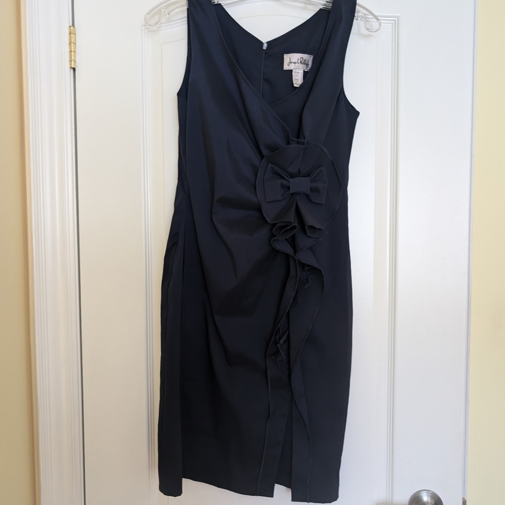 Elegant Black Sleeveless Dress